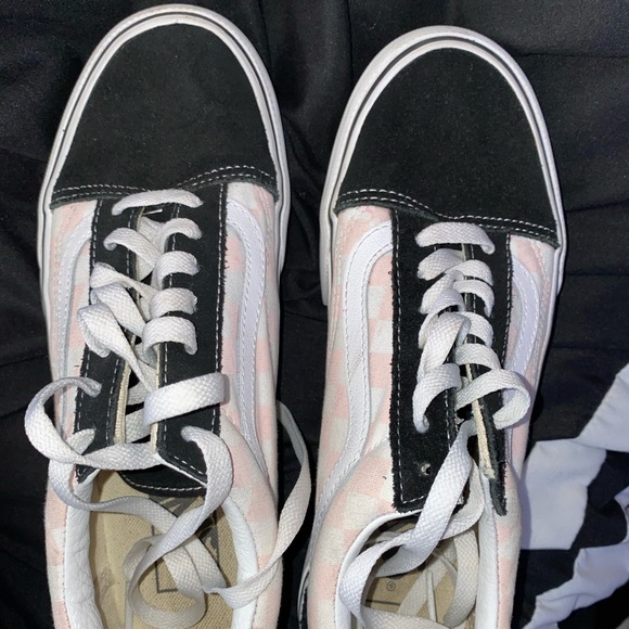 Platform vans - Picture 1 of 4